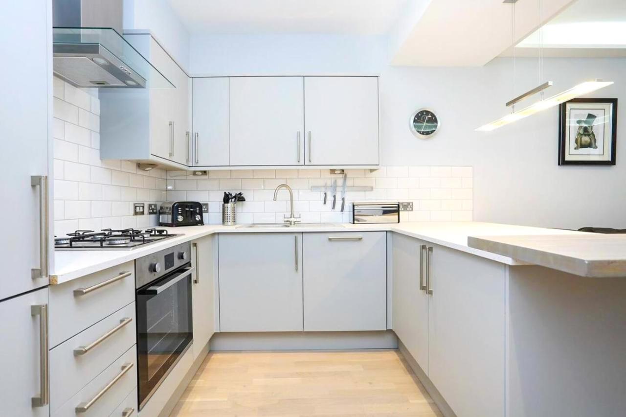 Appartement Ultra Modern, Stylish Next To Princes St *